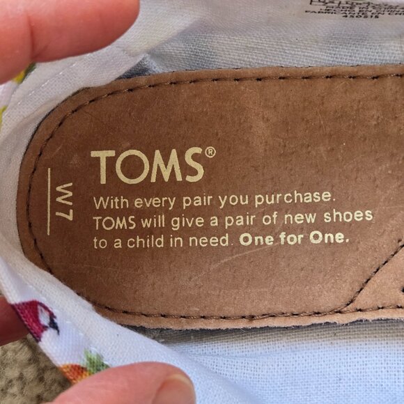 NWT TOMS Parrot Birds White Canvas Print Size 7 - Picture 3 of 9